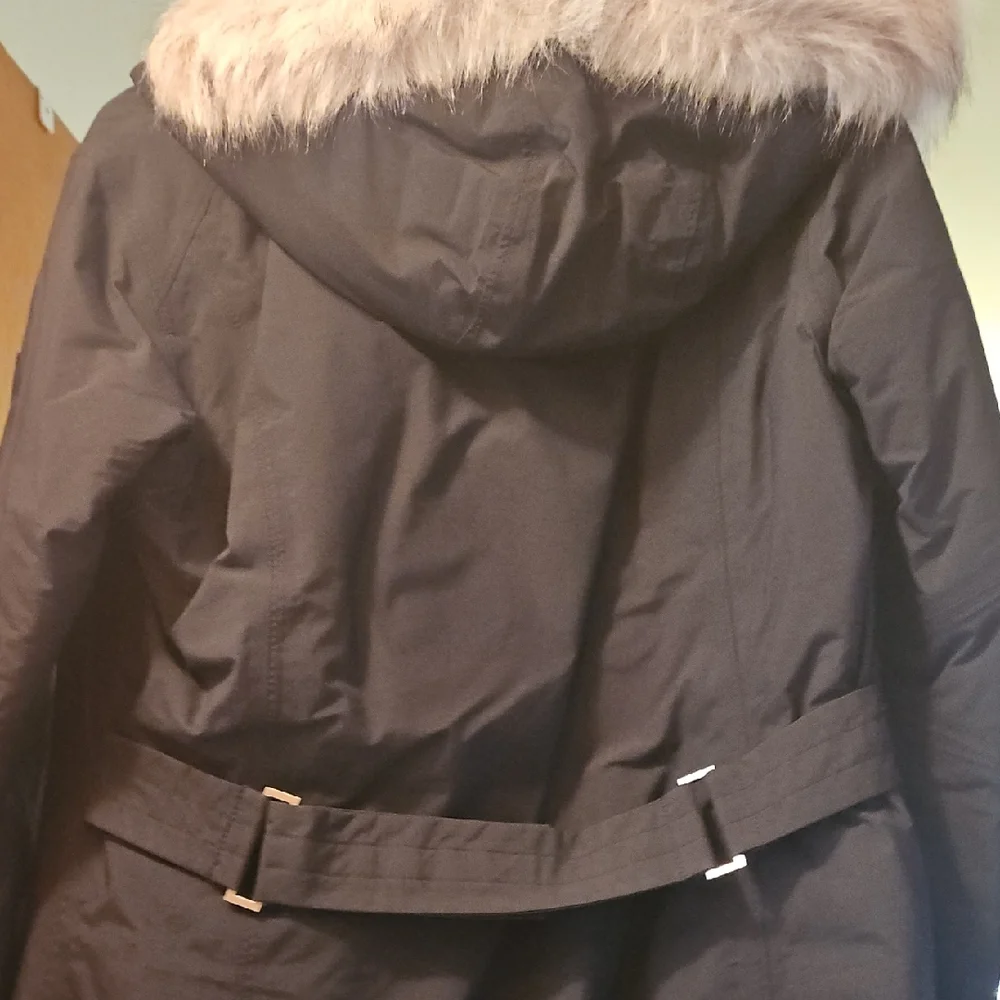 Columbia Black Parka with Fur Trim - Picture 3 of 7